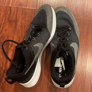 NIKE ZOOM Dynamic Training shoes